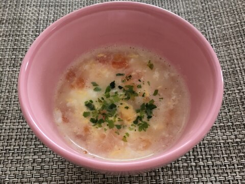 《離乳食後期》ふわふわ卵とトマトのスープ